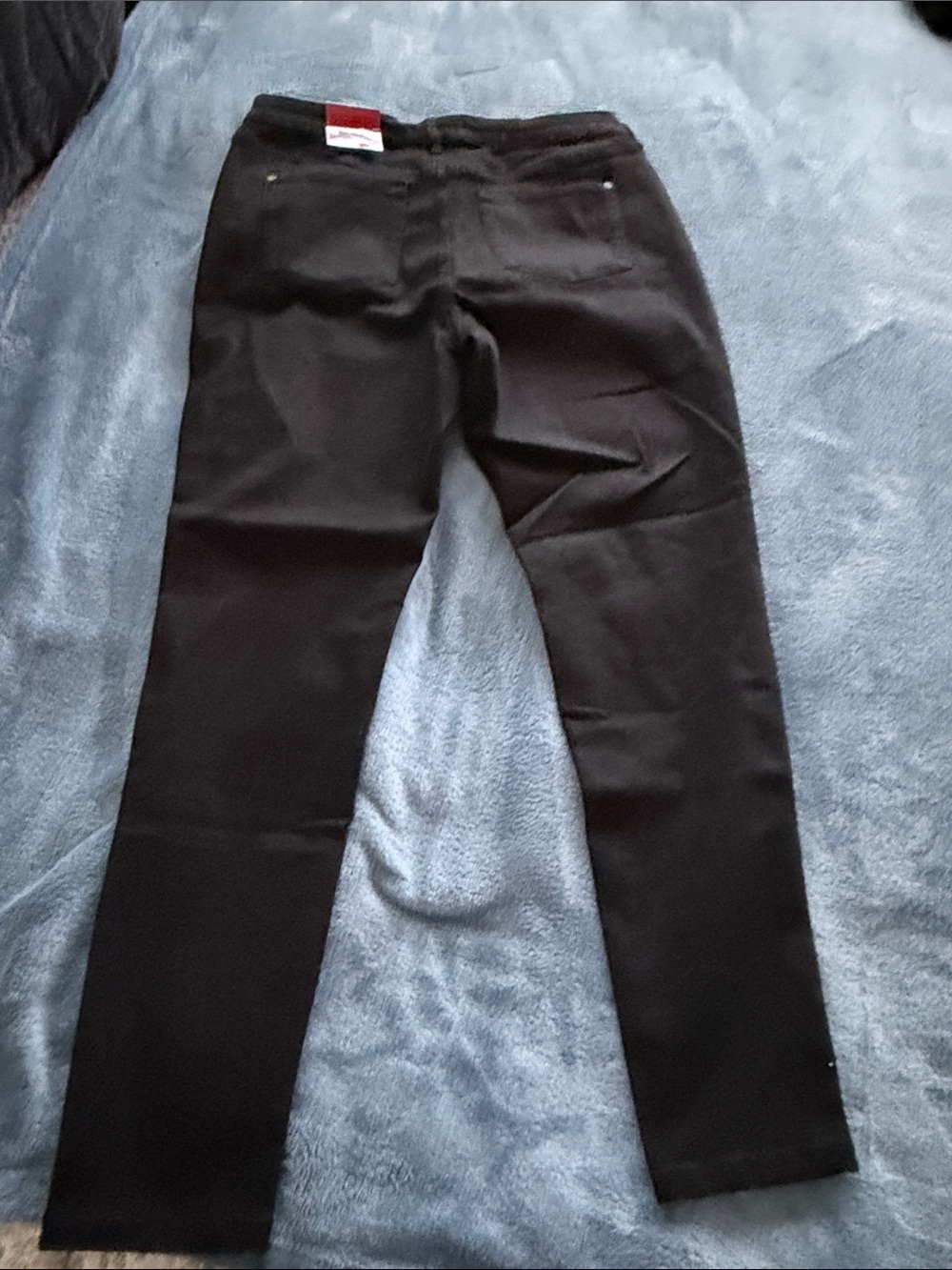 Jennifer Lopez Black Skinny Mid-Rise Jeans - Sleek Stretch Fit - Picture 8 of 10